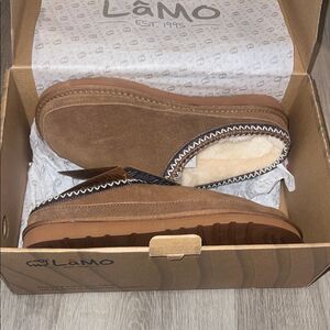 Lamo Tan Suede Boots